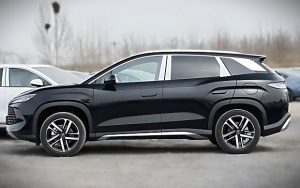 BYD представила оновлений кросовер Song L DM-i 2026 — більше потужності, стилю та технологій